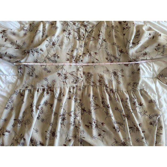See and Be Seen Ivory Floral Long Sleeve Button Down, High/Low Size Large EUC - Picture 6 of 12